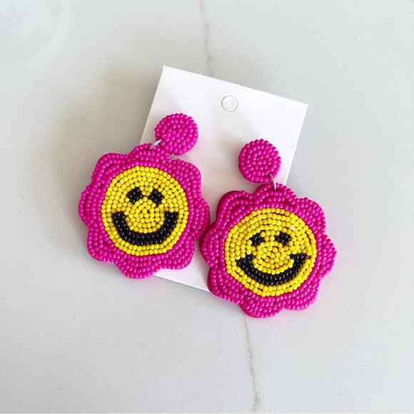 Smiley Face Flower Pink Yellow Beaded Pierced Earrings - Picture 1 of 1
